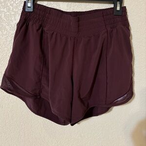 Lululemon shorts size 6